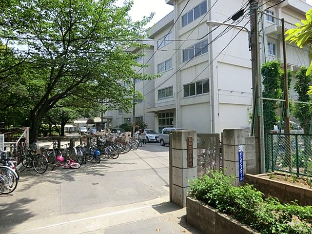 Primary school. 208m to Edogawa Ward fourth Kasai Elementary School