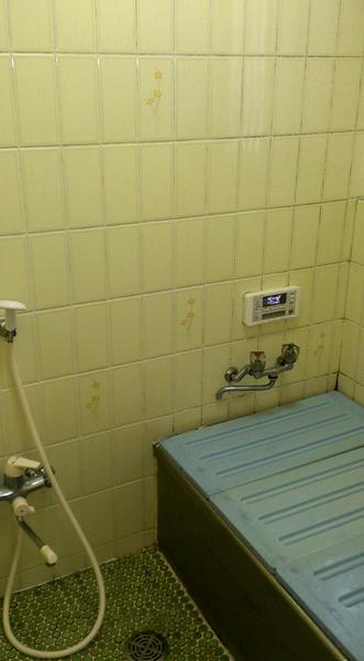 Bathroom. Add 炊 with function Peace of mind even in the winter, In the bathroom there is a heater