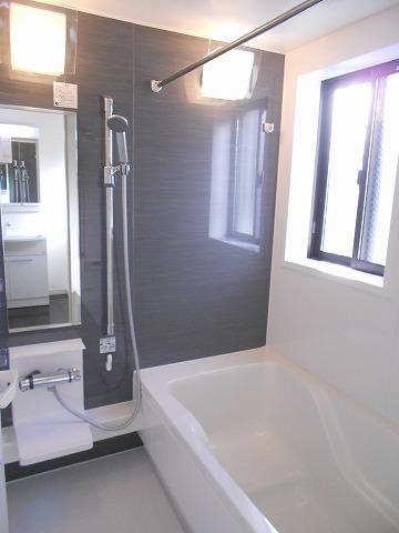 Bathroom. Healing and to you the fatigue of the day. Spacious 1 tsubo type (18 Building)