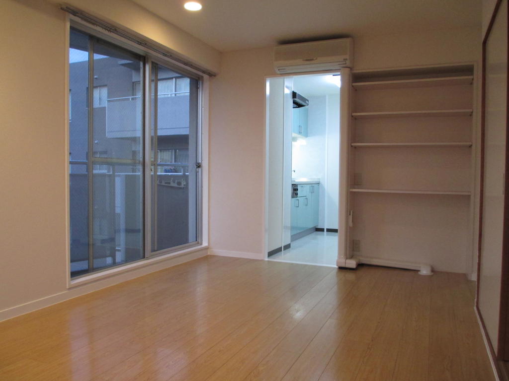Living and room