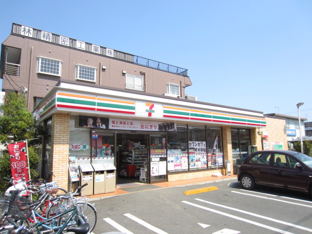 Convenience store. Seven-Eleven 671m to Edogawa Shishibone store (convenience store)