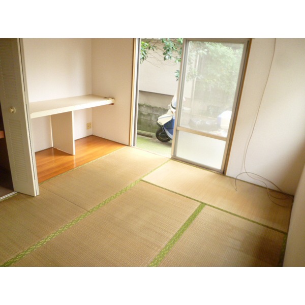 Living and room