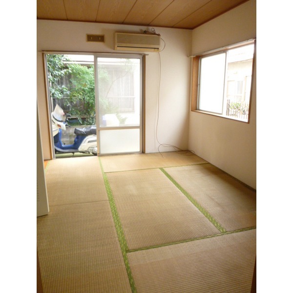 Living and room