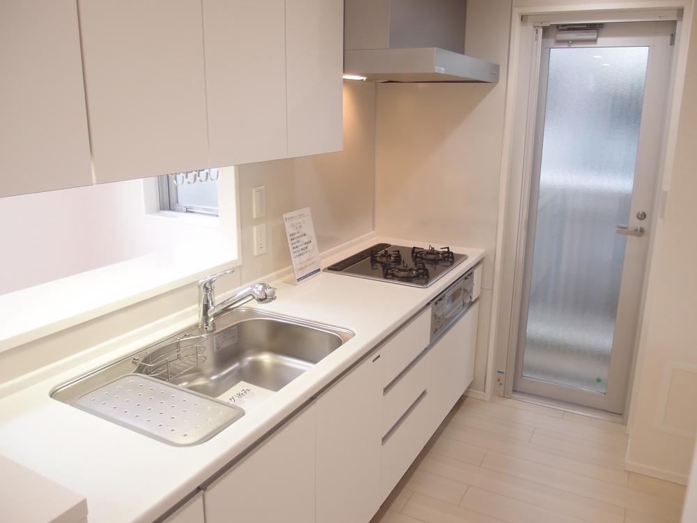 Kitchen. You go out to the service space from the kitchen (3.2 tatami mats) back door