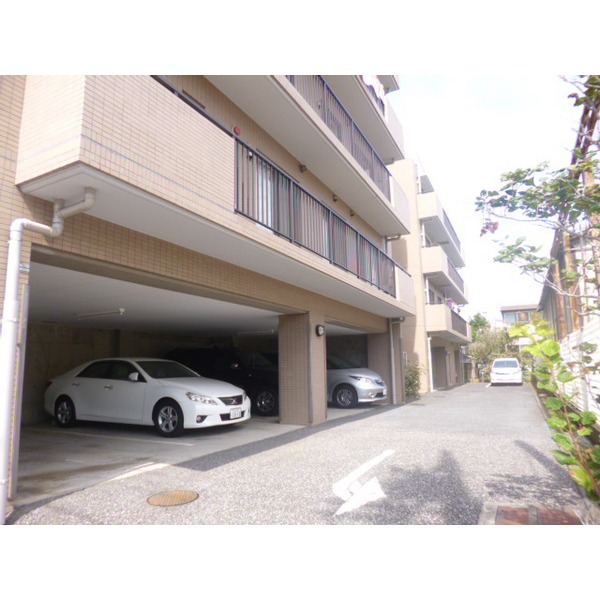 Parking lot