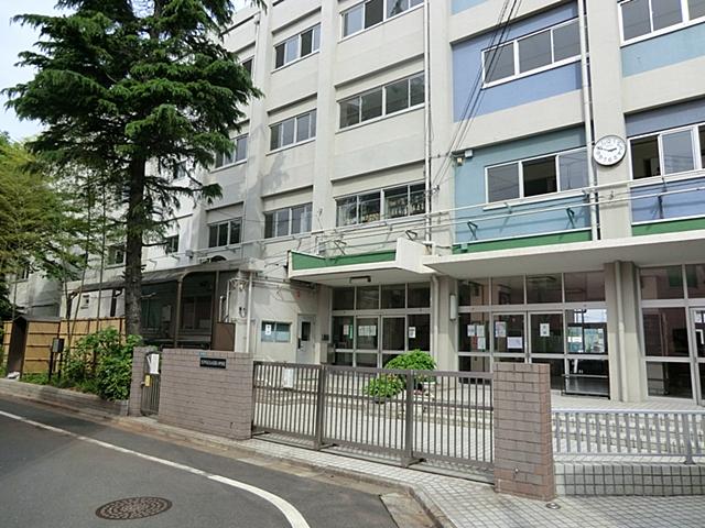 Junior high school. 317m to Edogawa Ward Koiwa second junior high school
