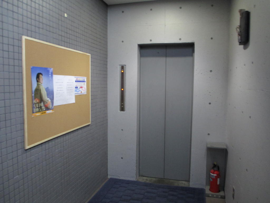 Entrance. Elevator
