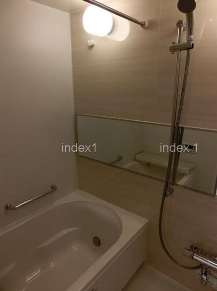 Bathroom. Convenient reheating ・ With bathroom dryer