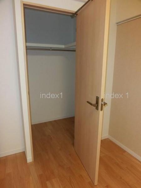 Receipt. You can use it plenty of clothes and accessories ☆