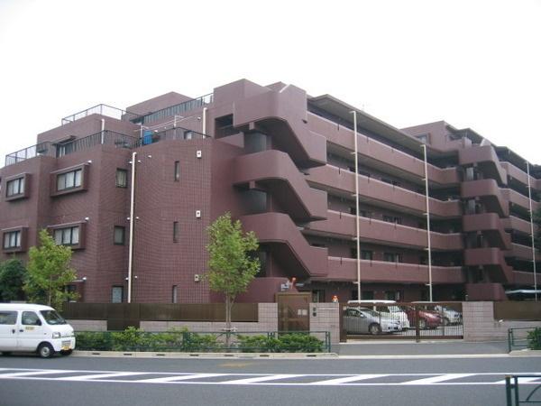 Local appearance photo. Total units 64 units of the six-storey apartment jr Sobu center line "Hirai" a 13-minute walk from the train station