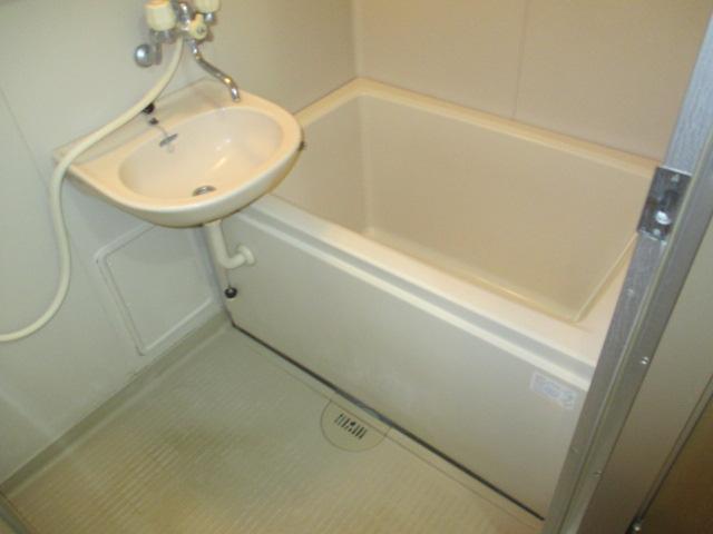 Bath. Bathroom