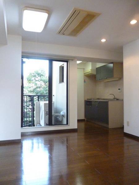Living and room