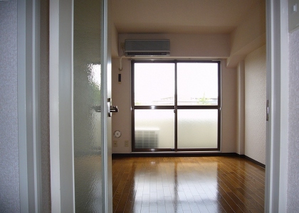 Living and room