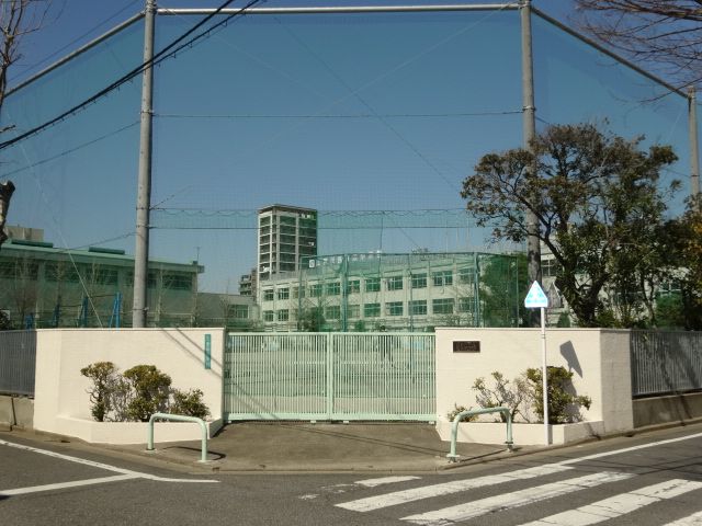 Junior high school. Municipal Harue 570m up to junior high school (junior high school)