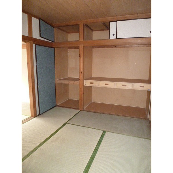 Living and room