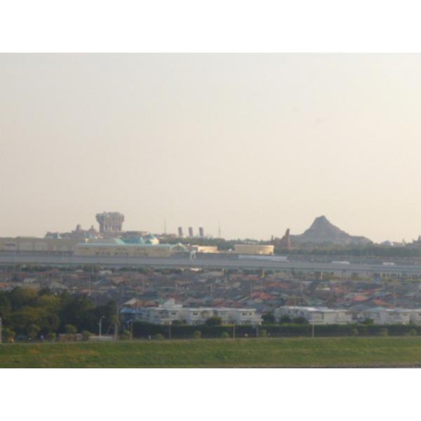 View photos from the dwelling unit