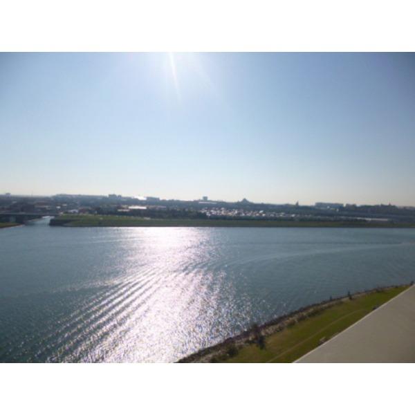 View photos from the dwelling unit