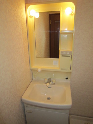 Washroom. Washroom