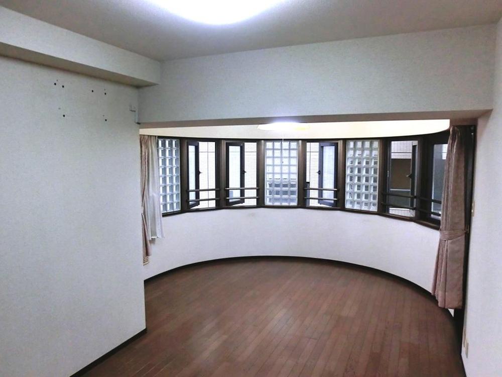 Living. Indoor (10 May 2013) Shooting