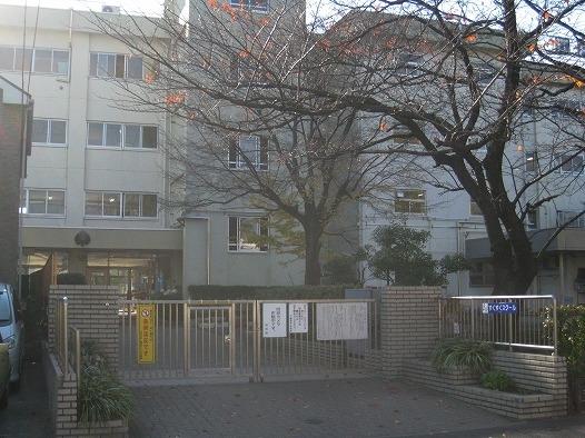 Primary school. 410m to Edogawa Ward Shimokamada Higashi Elementary School