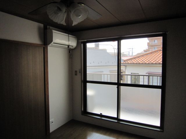 Living and room. For the west, Day is quite a thing.