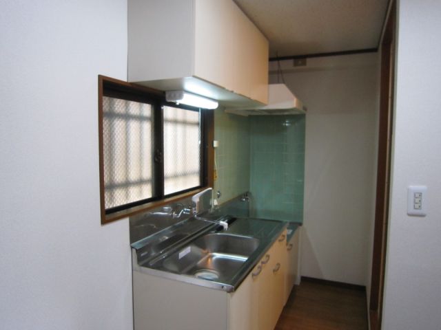 Kitchen. Gas stove correspondence of kitchen, Reasonable space to cooking.