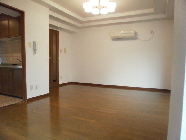 Living and room