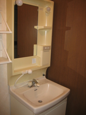 Washroom. Washroom