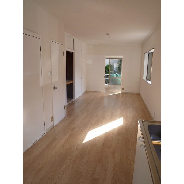 Living and room