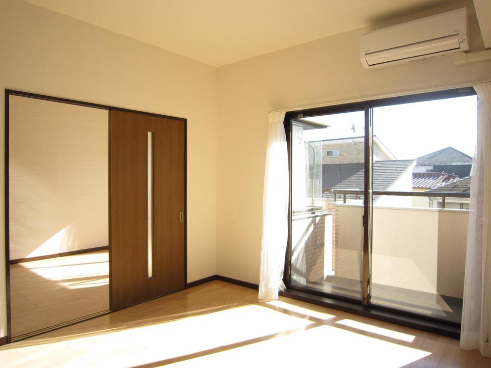 Living. Indoor (11 May 2013) Shooting