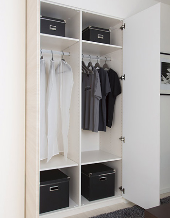 Receipt.  [closet] In accordance with the usage and life style of the room, Adopt a closet to be changed, such as the shelf height. High degree of freedom at the time of use is, Also it has excellent storage capacity.