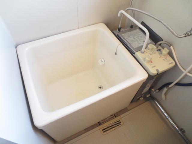 Bath. Bathroom