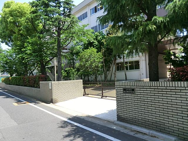 Junior high school. 100m to Edogawa Ward Matsue fourth junior high school