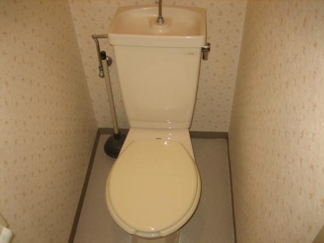 Bath. Toilet