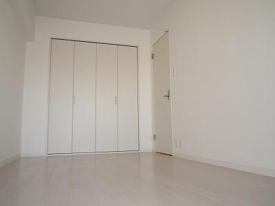 Other introspection. Western style room