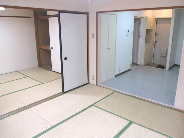 Living and room