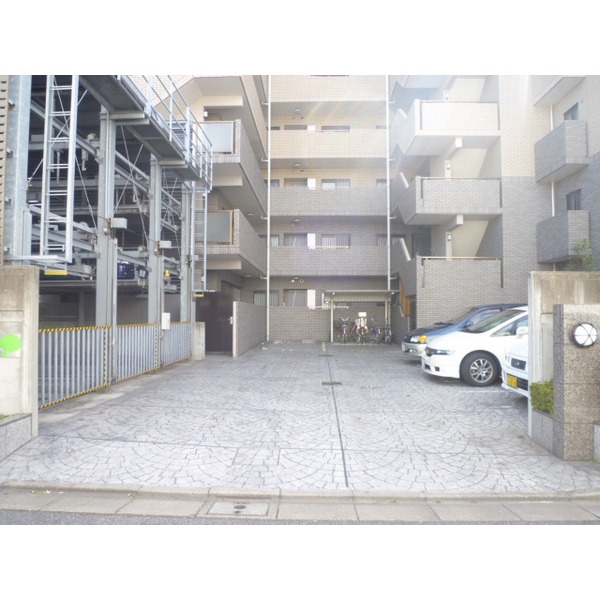 Parking lot