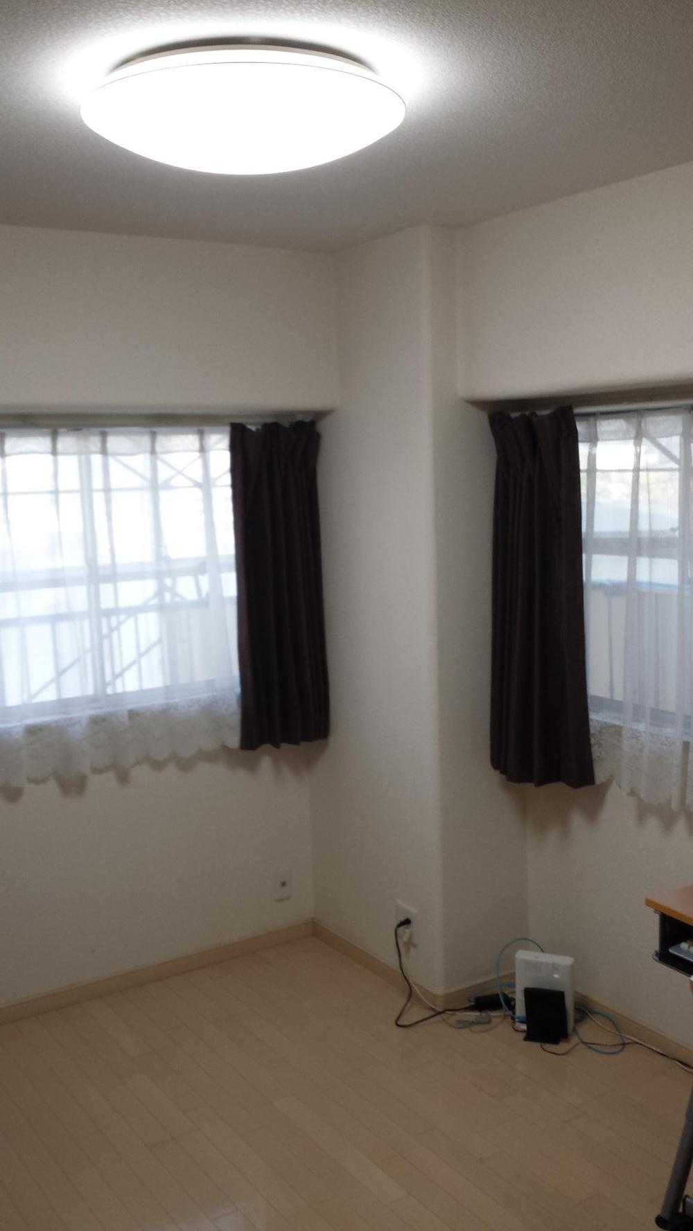 Non-living room. North 5.6 Pledge Western-style It is bright because of the two-sided lighting