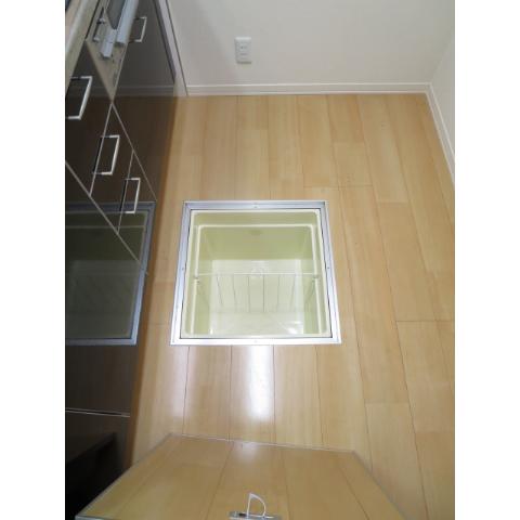 Other room space