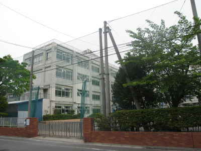 Junior high school. 763m to Koiwa first junior high school (junior high school)