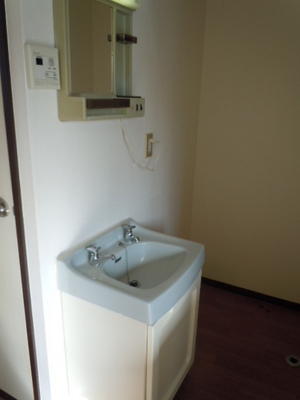 Washroom. Washroom