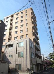 Local appearance photo. Building as seen from the north side On-site parking is Mu empty, but there is a monthly parking in the surrounding area