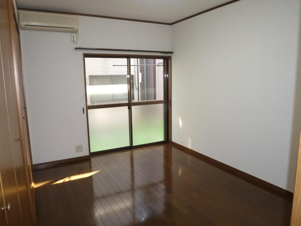 Living and room. Closet is two places housed plenty.