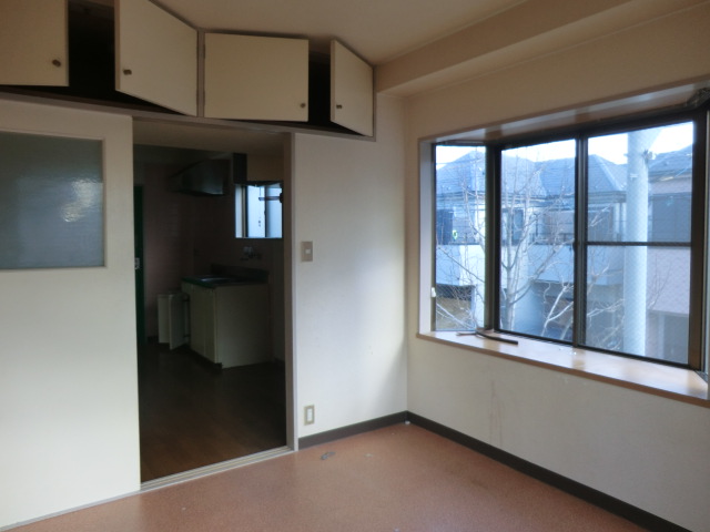 Living and room
