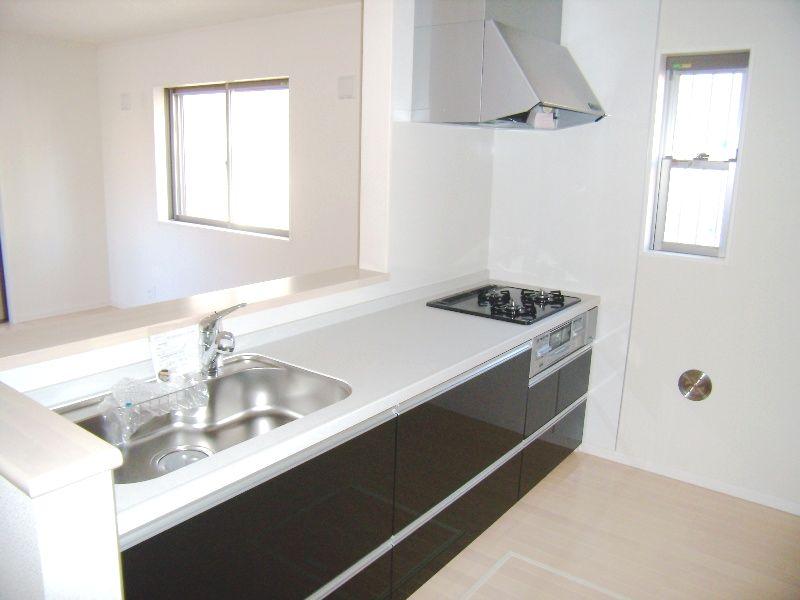 Same specifications photo (kitchen). It is the example of construction