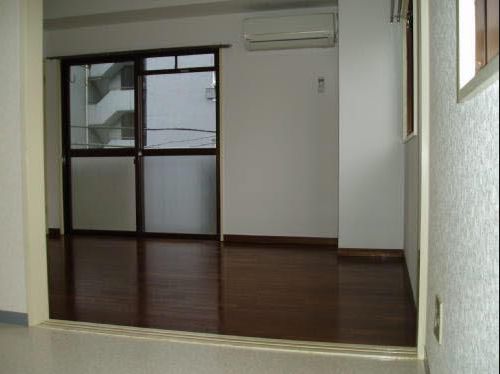 Living and room