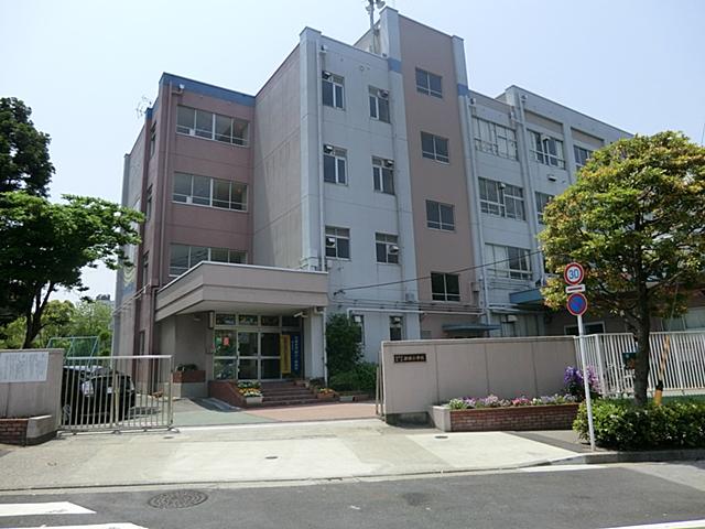 Primary school. 340m to Edogawa Ward Nitta Elementary School