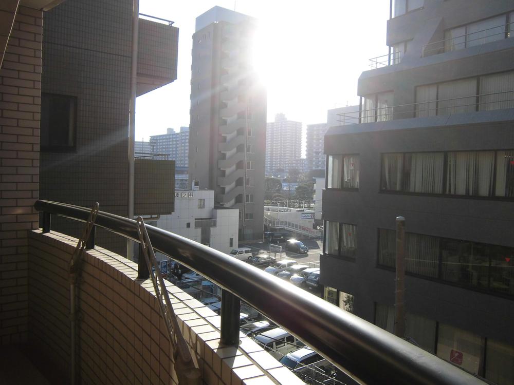 View photos from the dwelling unit. Day is good