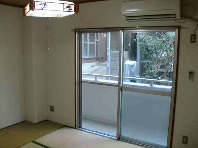 Living and room