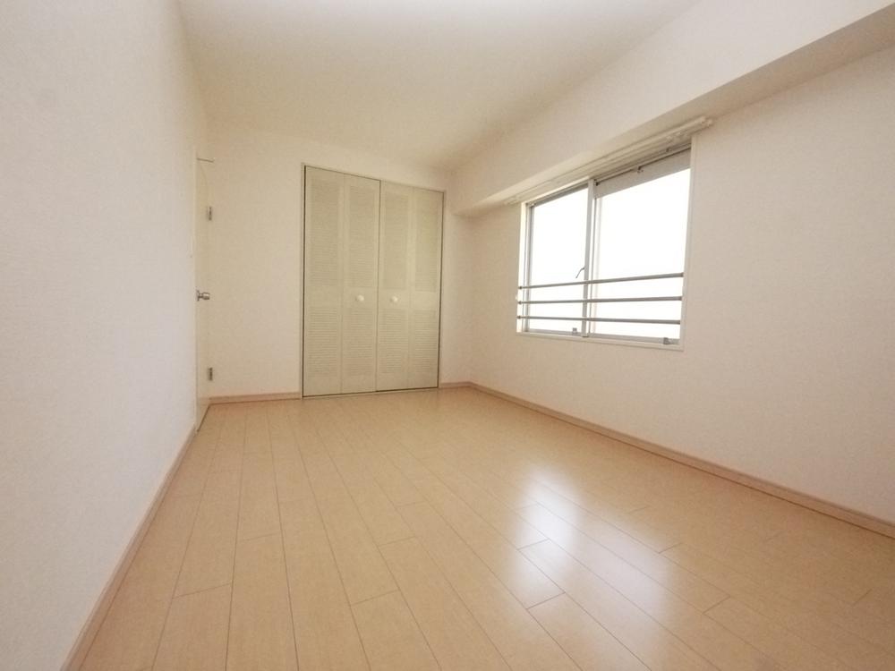 Non-living room. Western-style 7.3 Pledge